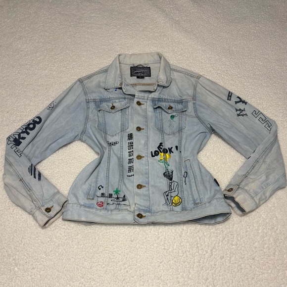 Brooklyn Cloth Jackets & Blazers - Brooklyn Cloth Women Light Wash Denim Graffiti Art Jean Jacket